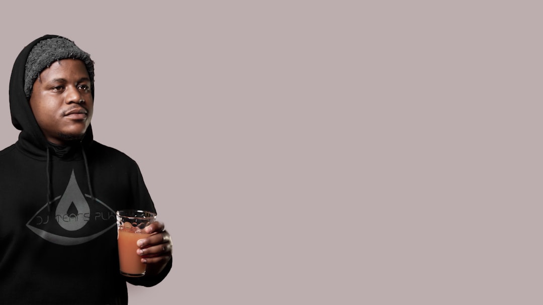 Zelf een laadpaal plaatsen: zo pak je het aan